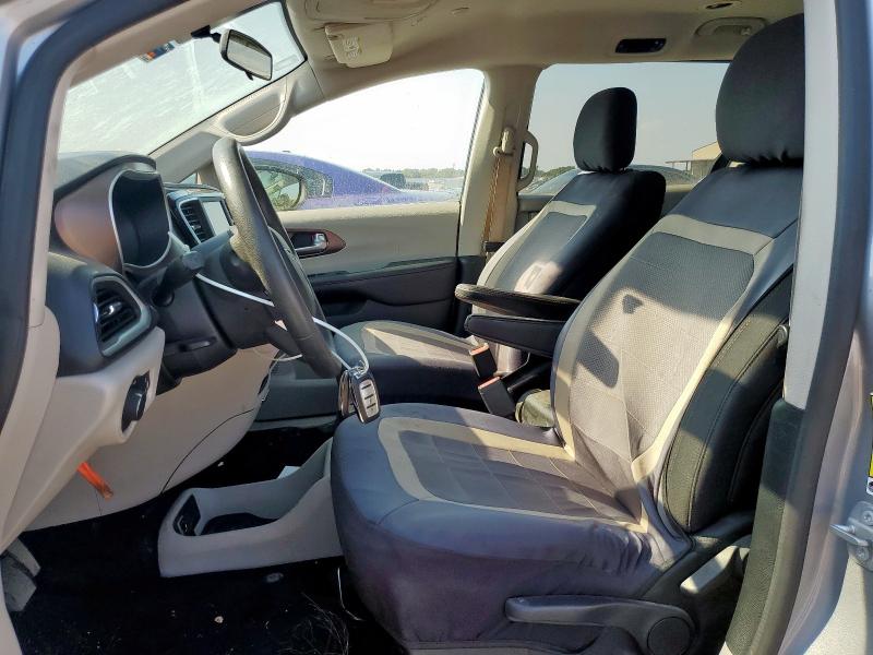 2C4RC1AG8JR114707 - 2018 CHRYSLER PACIFICA L SILVER photo 7