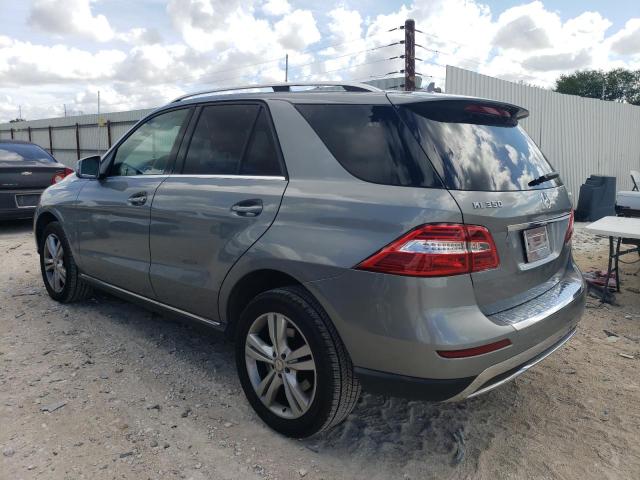 4JGDA5HBXFA444874 - 2015 MERCEDES-BENZ ML 350 4MATIC GRAY photo 2