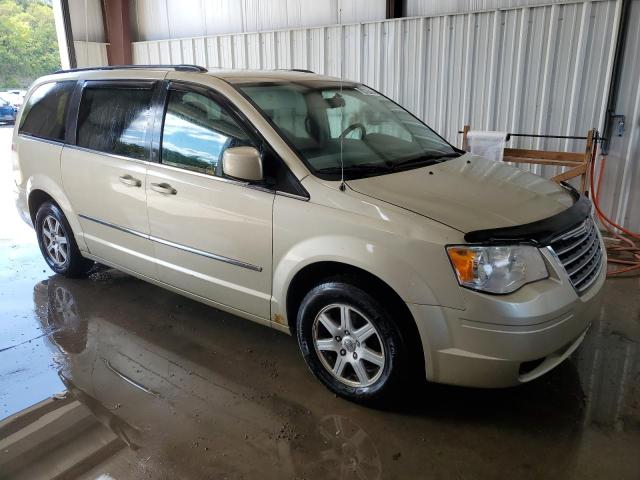 2A4RR5D17AR262547 - 2010 CHRYSLER TOWN & COU TOURING CREAM photo 4