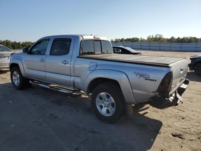 5TEKU4HN6AZ699124 - 2010 TOYOTA TACOMA DOUBLE CAB PRERUNNER LONG BED SILVER photo 2