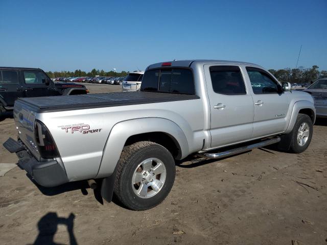 5TEKU4HN6AZ699124 - 2010 TOYOTA TACOMA DOUBLE CAB PRERUNNER LONG BED SILVER photo 3