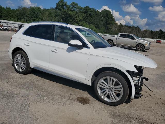 WA1CNAFY4K2065128 - 2019 AUDI Q5 PRESTIGE WHITE photo 4