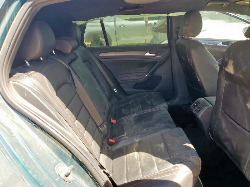 3VW5T7AU3KM024264 - 2019 VOLKSWAGEN GTI S GREEN photo 10