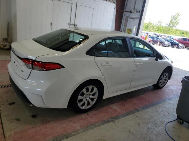 5YFB4MDE7RP095685 - 2024 TOYOTA COROLLA LE თეთრი ფოტო 3