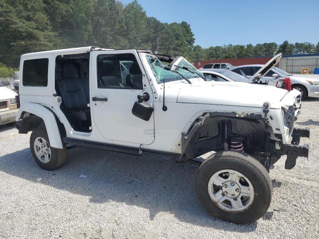 1C4HJWEG7DL579890 - 2013 JEEP WRANGLER U SAHARA 白色 照片 4