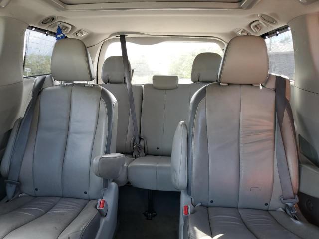 5TDDK3DC0CS047130 - 2012 TOYOTA SIENNA XLE GRAY photo 10
