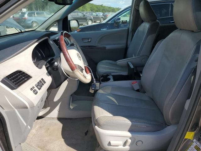5TDDK3DC0CS047130 - 2012 TOYOTA SIENNA XLE GRAY photo 7