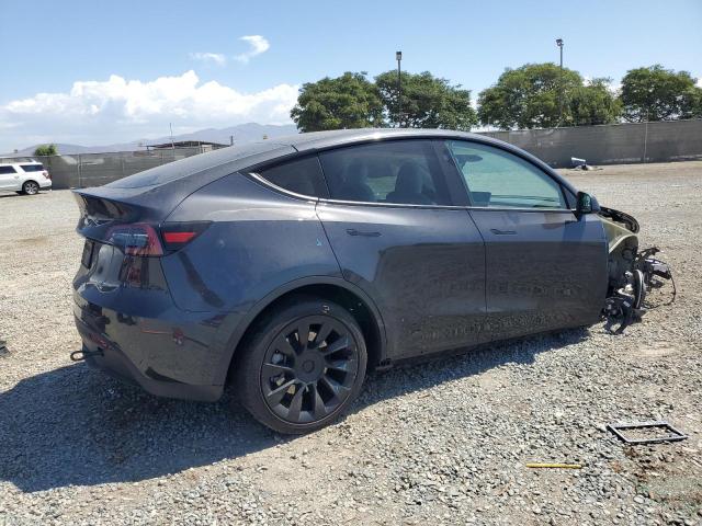 7SAYGDEE8RF063701 - 2024 TESLA MODEL Y GRAY photo 3