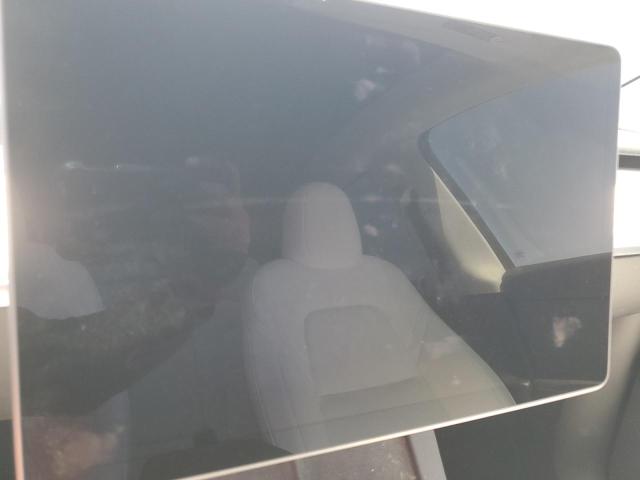 7SAYGDEE8RF063701 - 2024 TESLA MODEL Y GRAY photo 9