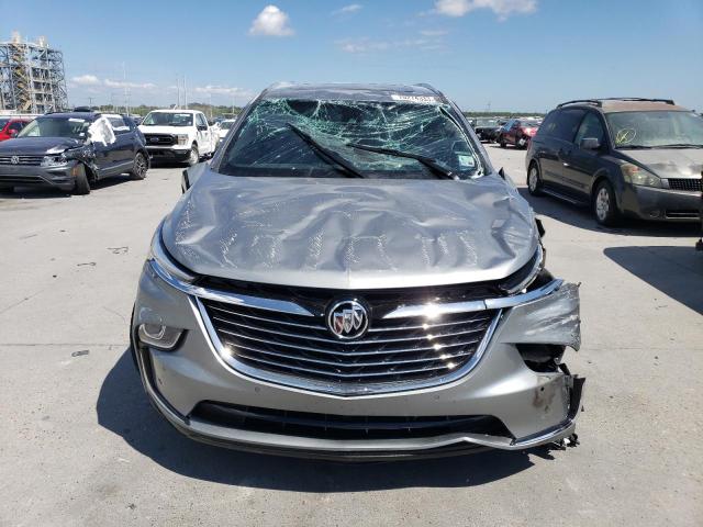 5GAERBKW0PJ268691 - 2023 BUICK ENCLAVE ESSENCE ვერცხლისფერი ფოტო 5