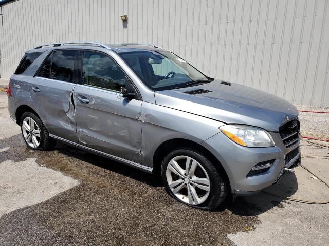 4JGDA5JBXFA530700 - 2015 MERCEDES-BENZ ML 350 ვერცხლისფერი ფოტო 4