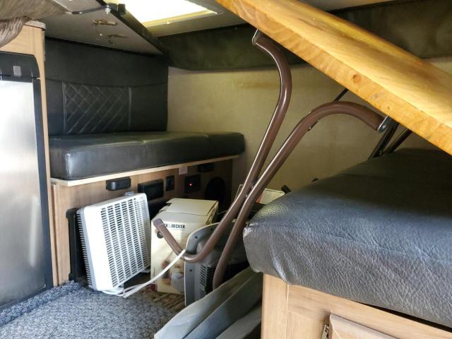 4X4CPRU15JD304591 - 2018 ROCK CTRL Beżowy zdjęcie 5