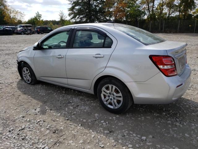 1G1JB5SHXH4162262 - 2017 CHEVROLET SONIC LS ვერცხლისფერი ფოტო 2