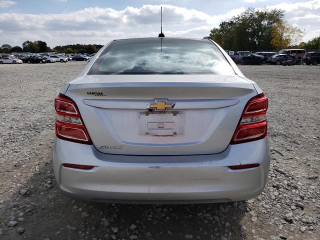 1G1JB5SHXH4162262 - 2017 CHEVROLET SONIC LS ვერცხლისფერი ფოტო 6