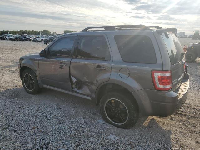 1FMCU0DG5BKA04346 - 2011 FORD ESCAPE XLT GRAY photo 2