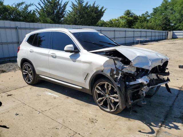 5UXTR9C57JLC80418 - 2018 BMW X3 XDRIVE30I WHITE photo 4