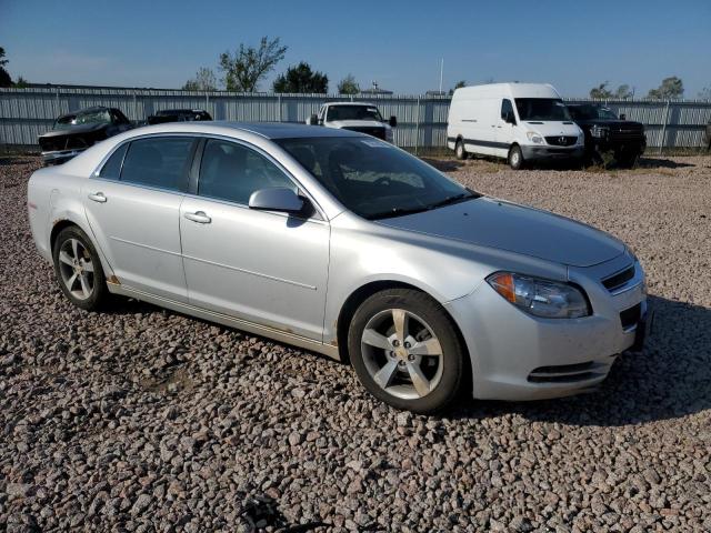 1G1ZC5EU8BF329738 - 2011 CHEVROLET MALIBU 1LT 银色 照片 4
