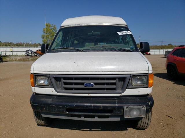 1FTSS34L74HA85953 - 2004 FORD ECONOLINE E350 SUPER DUTY VAN WHITE photo 5