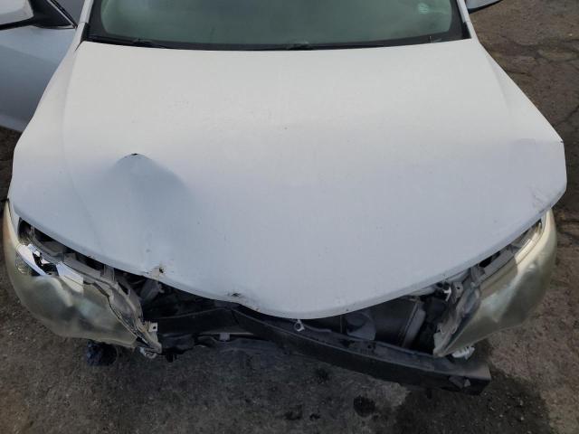 4T1BF1FK2CU193265 - 2012 TOYOTA CAMRY BASE WHITE photo 11