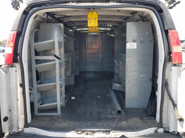 1GCZGHFG0H1134261 - 2017 CHEV EXPRESS G3500 WHITE photo 10