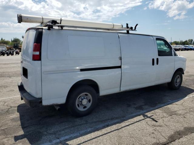 1GCZGHFG0H1134261 - 2017 CHEV EXPRESS G3500 WHITE photo 3