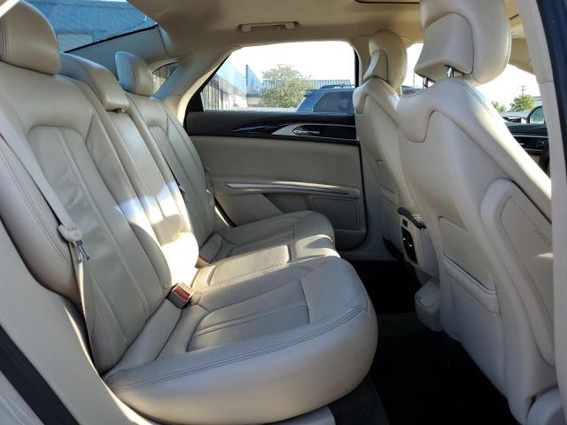 3LN6L2JKXGR615609 - 2016 LINCOLN MKZ CREAM photo 10