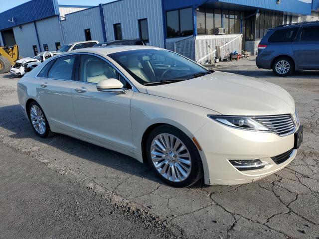 3LN6L2JKXGR615609 - 2016 LINCOLN MKZ CREAM photo 4
