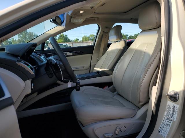 3LN6L2JKXGR615609 - 2016 LINCOLN MKZ CREAM photo 7