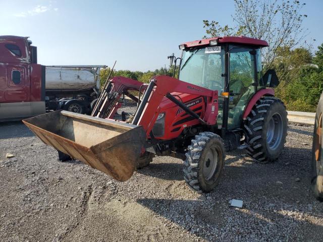 61GCF00546 - 2014 MAHINDRA AND MAHINDRA TRACTOR RED photo 2