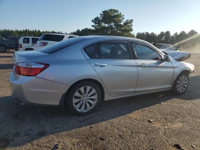 1HGCR2F71DA141373 - 2013 HONDA ACCORD EX SILVER photo 3