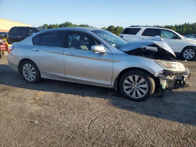1HGCR2F71DA141373 - 2013 HONDA ACCORD EX SILVER photo 4