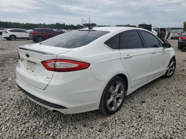 3FA6P0HD7FR256082 - 2015 FORD FUSION SE WHITE photo 3