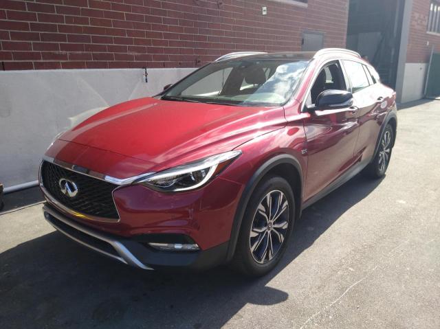 SJKCH5CR2HA030357 - 2017 INFINITI QX30 BASE Rot Foto 2