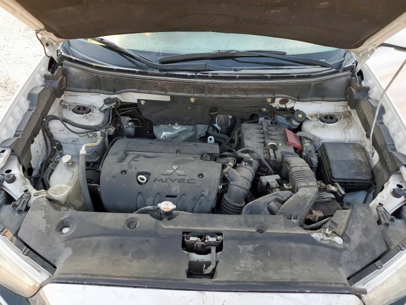 JA4AP3AU3GZ064696 - 2016 MITSUBISHI OUTLANDER ES Ağ foto 12