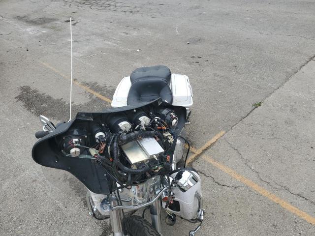 1HD1FC4147Y651441 - 2007 HARLEY-DAVIDSON FLHTCUI WHITE photo 5