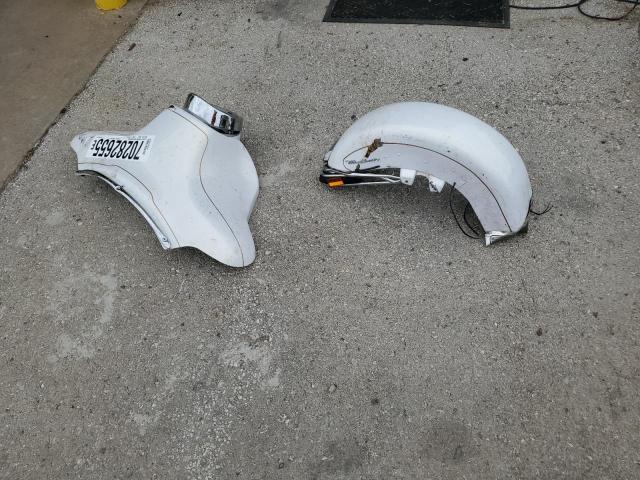 1HD1FC4147Y651441 - 2007 HARLEY-DAVIDSON FLHTCUI WHITE photo 9