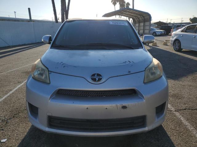 JTKKU4B41AJ053864 - 2010 TOYOTA SCION XD ვერცხლისფერი ფოტო 5