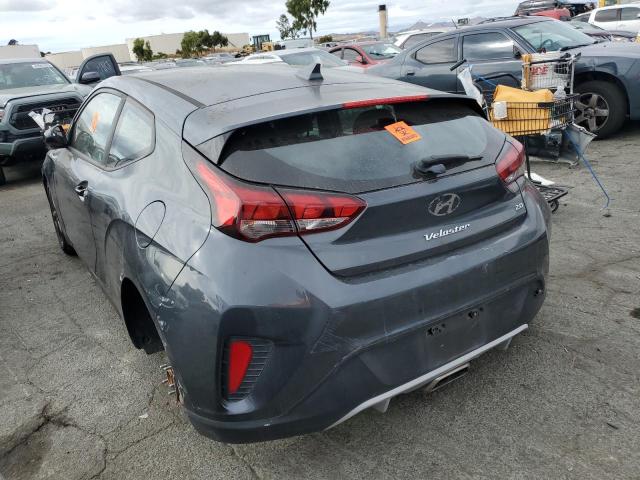 KMHTG6AF1KU019727 - 2019 HYUNDAI VELOSTER BASE GRAY photo 2