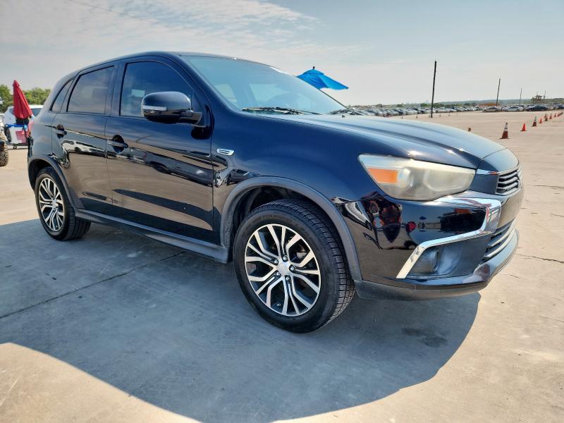 JA4AP3AU8HZ003460 - 2017 MITSUBISHI OUTLANDER ES BLACK photo 4