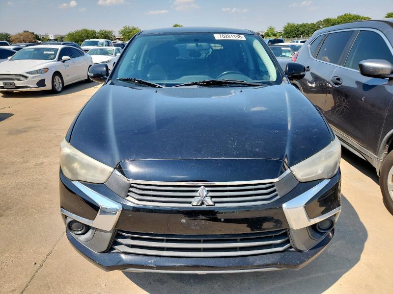 JA4AP3AU8HZ003460 - 2017 MITSUBISHI OUTLANDER ES BLACK photo 5