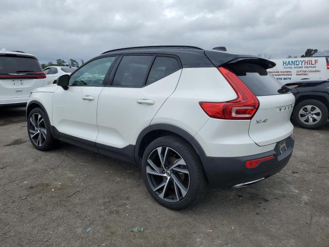 YV4162UM7L2341591 - 2020 VOLVO XC40 T5 R-DESIGN WHITE photo 2