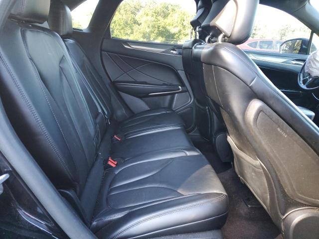 5LMCJ2D91HUL01775 - 2017 LINCOLN MKC SELECT შავი ფოტო 11