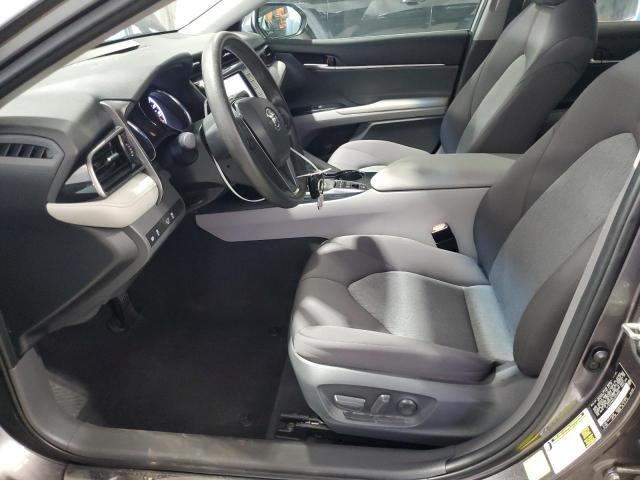 4T1C31AK2LU525600 - 2020 TOYOTA CAMRY LE GRAY photo 7