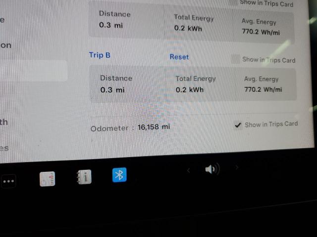 7SAYGDEE4RF023552 - 2024 TESLA MODEL Y Grafit foto 9