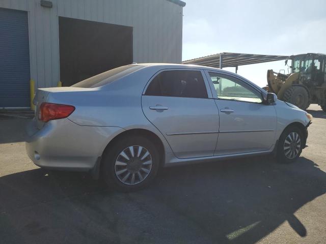 JTDBL40EX99055177 - 2009 TOYOTA COROLLA BASE SILVER photo 3