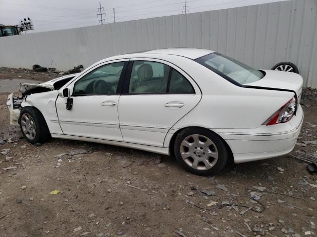 WDBRF87H26F751668 - 2006 MERCEDES-BENZ C 350 4MATIC WHITE photo 2