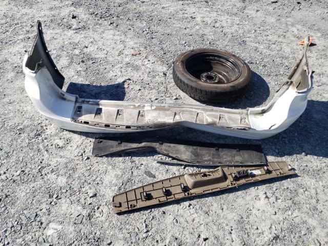 2C4RC1BG2FR514316 - 2015 CHRYSLER TOWN & COU TOURING თეთრი ფოტო 13