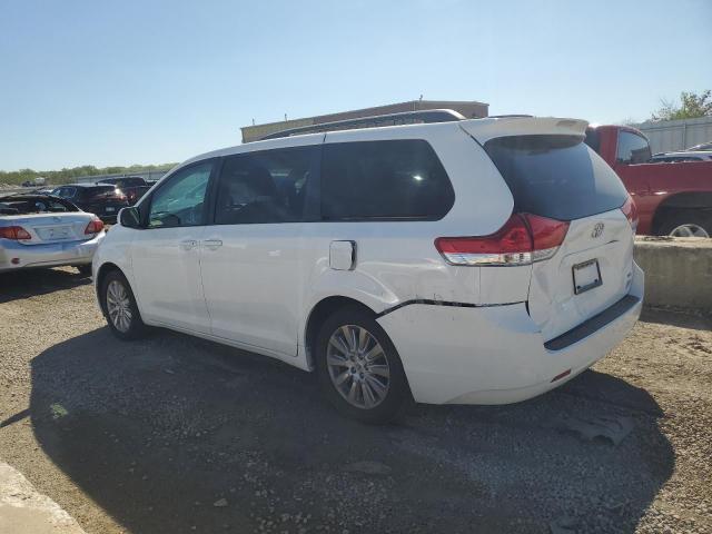 5TDDK3DC3CS037059 - 2012 TOYOTA SIENNA XLE WHITE photo 2