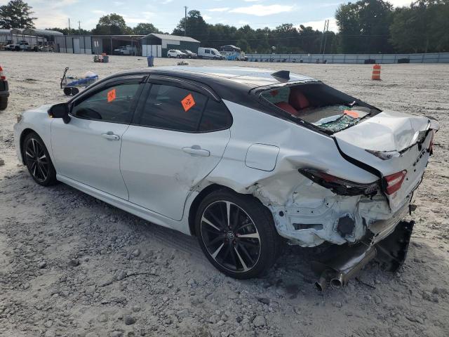 4T1B61HK1KU293398 - 2019 TOYOTA CAMRY XSE WHITE photo 2