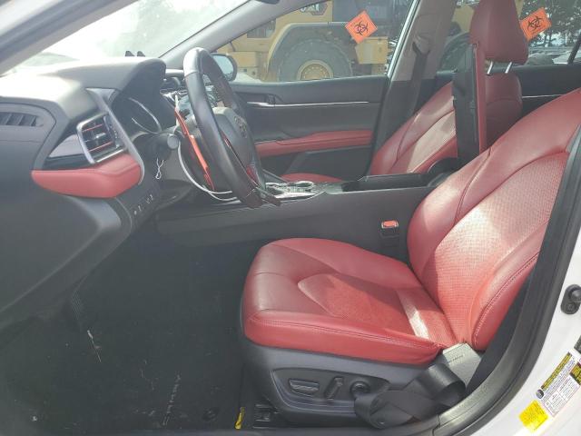 4T1B61HK1KU293398 - 2019 TOYOTA CAMRY XSE WHITE photo 7